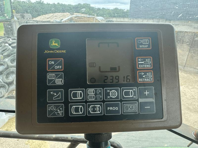 JOHN DEERE 864 - Rotopressa: foto 4 JOHN DEERE 864 - Rotopressa: foto 4