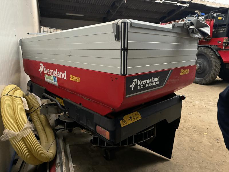KVERNELAND TLX 3225 GEOSPRE - Spandiconcime: foto 4 KVERNELAND TLX 3225 GEOSPRE - Spandiconcime: foto 4