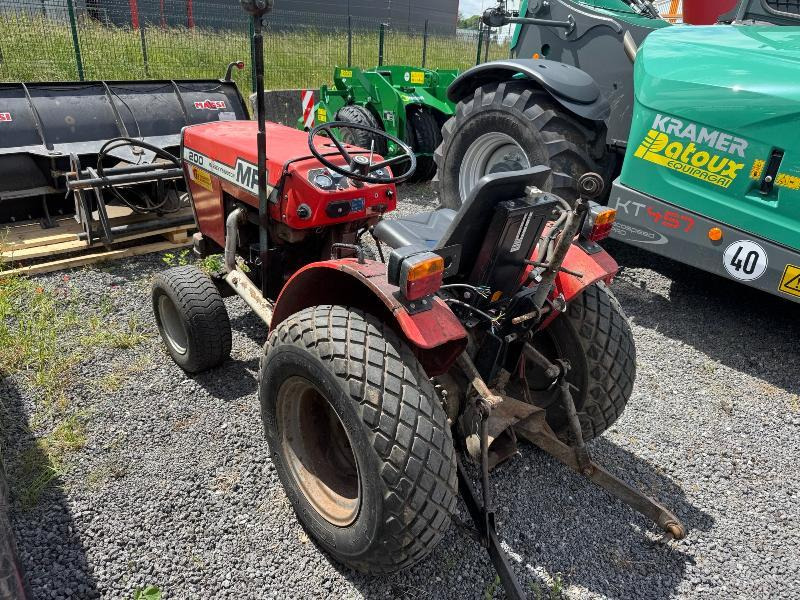 MASSEY-FERGUSON 200 - Trattore: foto 2 MASSEY-FERGUSON 200 - Trattore: foto 2