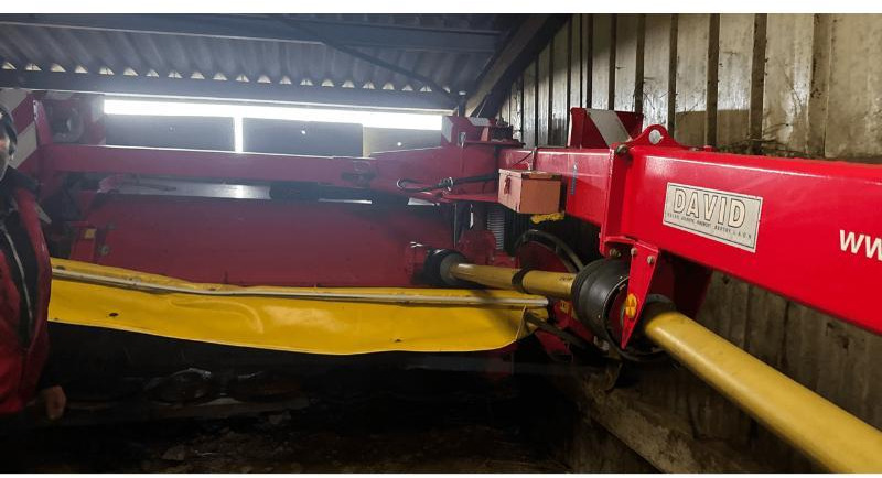 POTTINGER NOVACAT 320 - Falciatrice: foto 1 POTTINGER NOVACAT 320 - Falciatrice: foto 1