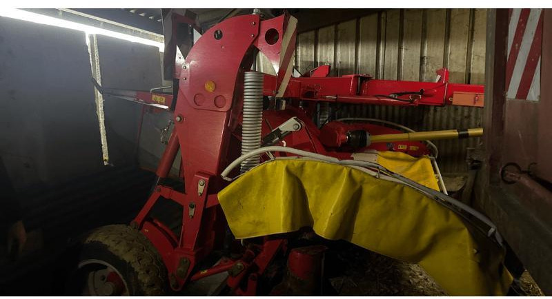 POTTINGER NOVACAT 320 - Falciatrice: foto 3 POTTINGER NOVACAT 320 - Falciatrice: foto 3