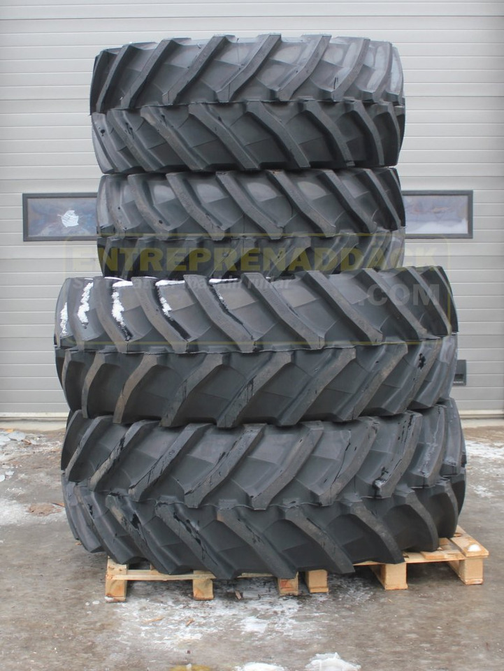Package with 600/65R28 & 650/65R42 Trelleborg TM800 - Trattore: foto 1 Package with 600/65R28 & 650/65R42 Trelleborg TM800 - Trattore: foto 1
