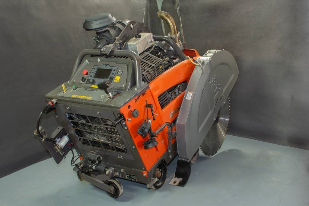 Husqvarna FS7000DL - Attrezzo/ Attrezzature: foto 2 Husqvarna FS7000DL - Attrezzo/ Attrezzature: foto 2