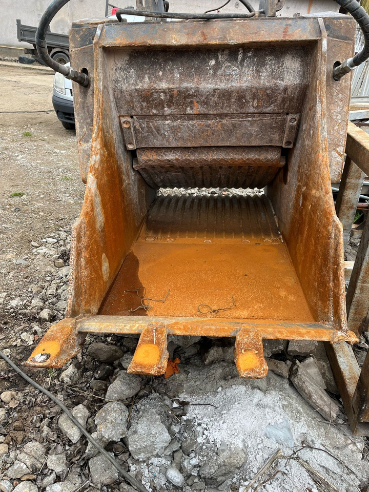 BM BF 90.3 Crusher bucket - Benna per Macchina da cantiere: foto 1 BM BF 90.3 Crusher bucket - Benna per Macchina da cantiere: foto 1