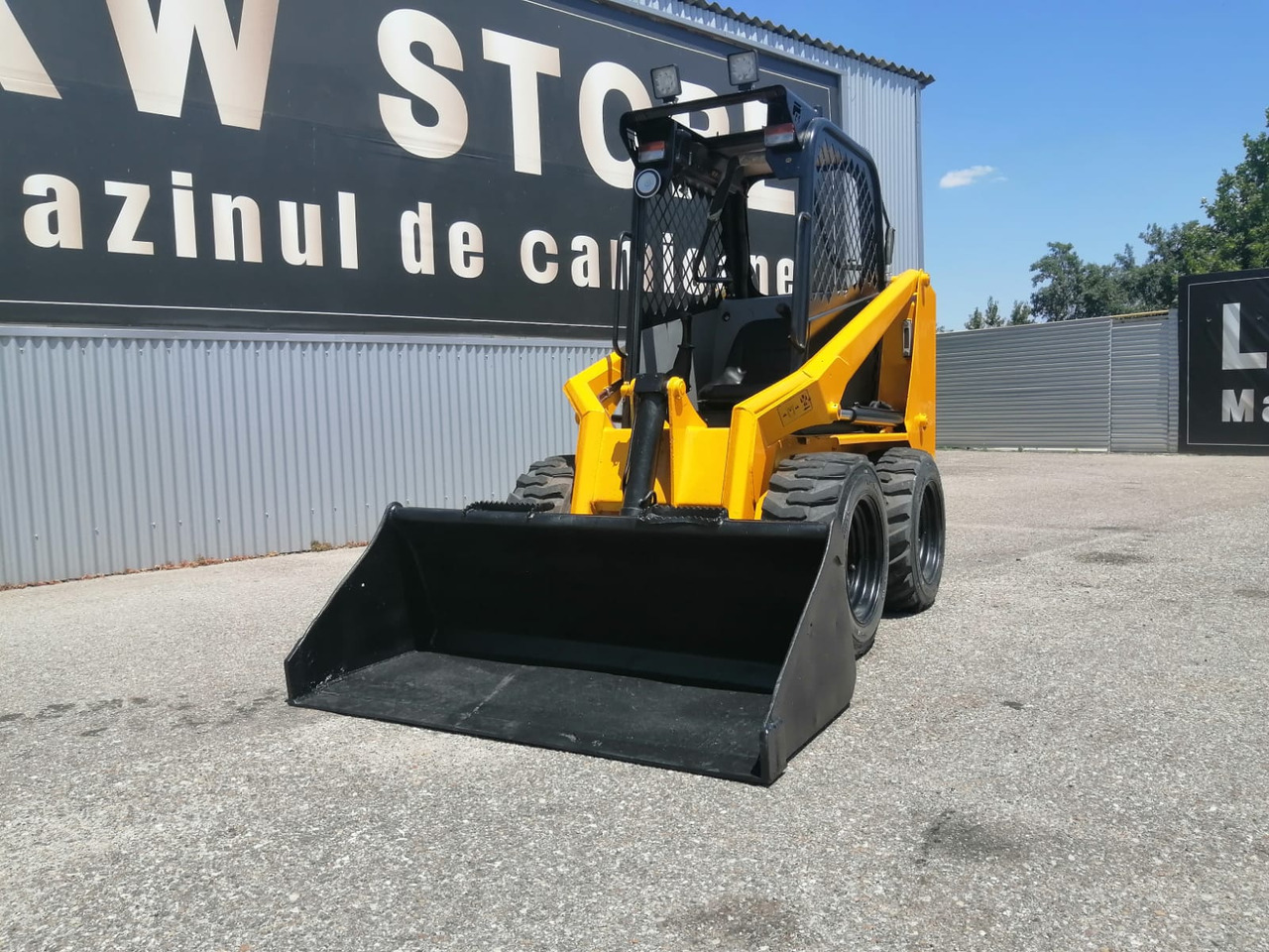 Bobcat SKID TYRE FRONT LOADER RAM ITALY - Minipala: foto 1 Bobcat SKID TYRE FRONT LOADER RAM ITALY - Minipala: foto 1