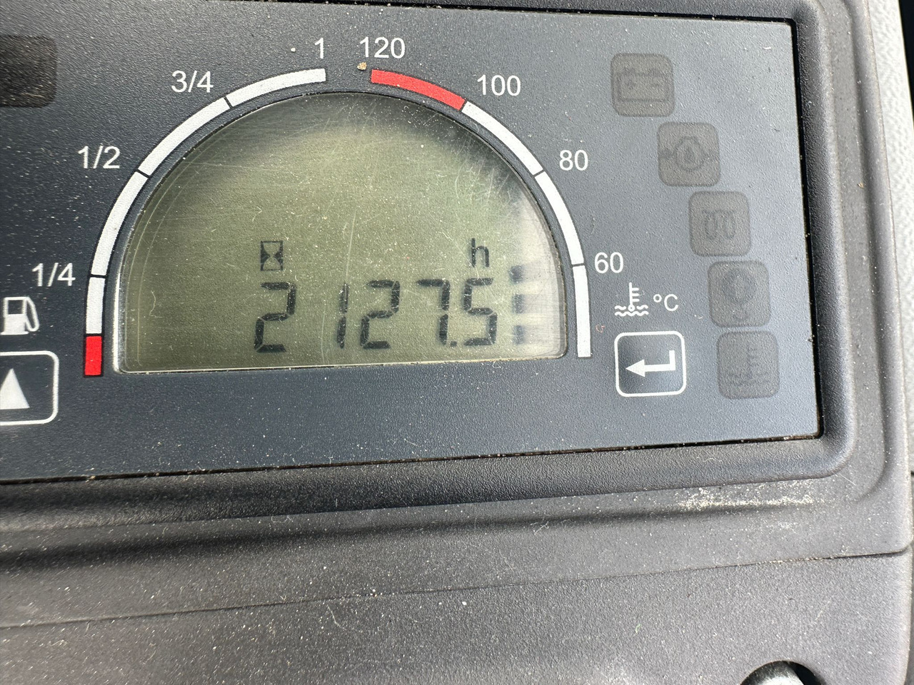 Miniescavatore CAT 302.7 DCR Mini excavator, 2 Buckets, TOP !!!: foto 12 Miniescavatore CAT 302.7 DCR Mini excavator, 2 Buckets, TOP !!!: foto 12