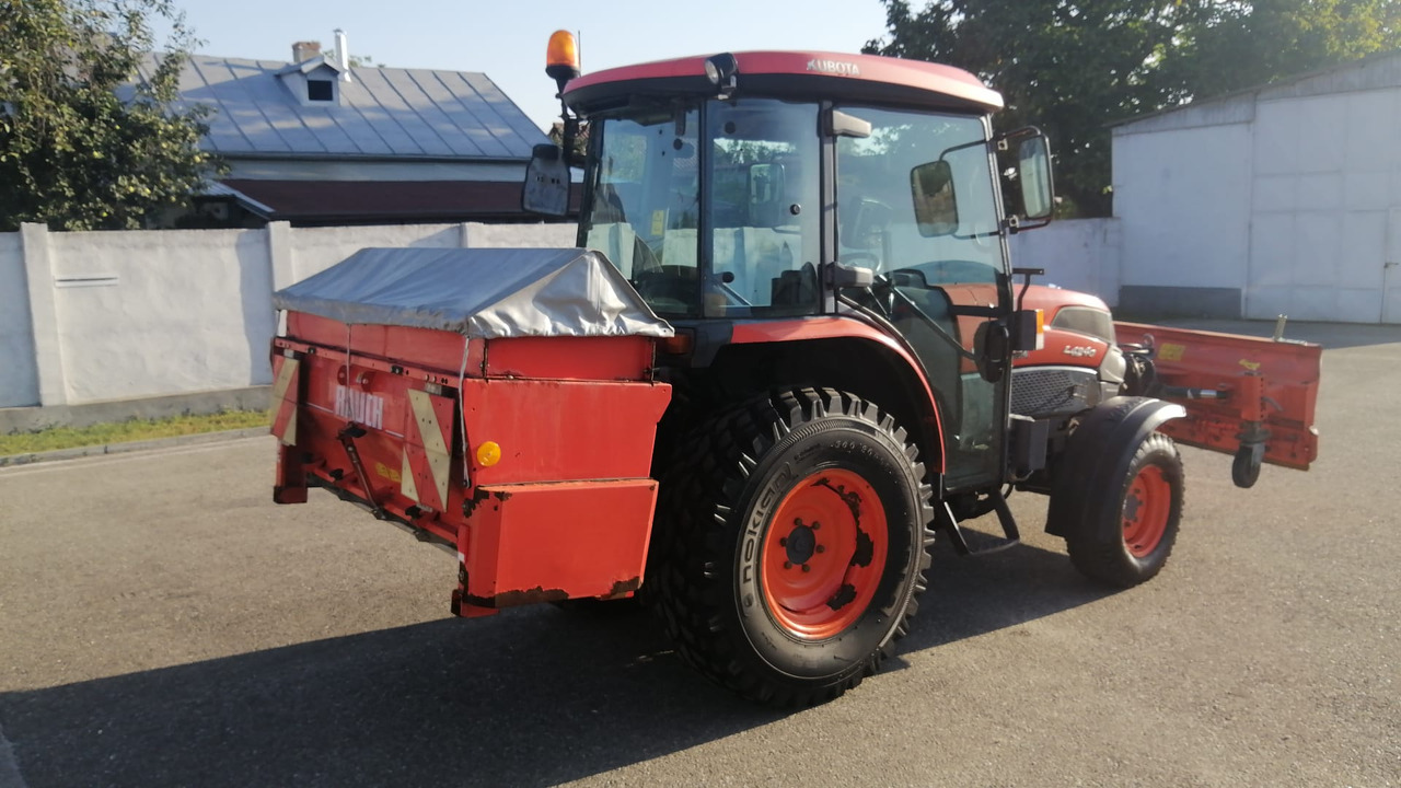 KUBOTA L4240 Narrow spaces tractor/vineyard/fruit tree/communal, TOP ! - Trattore: foto 3 KUBOTA L4240 Narrow spaces tractor/vineyard/fruit tree/communal, TOP ! - Trattore: foto 3