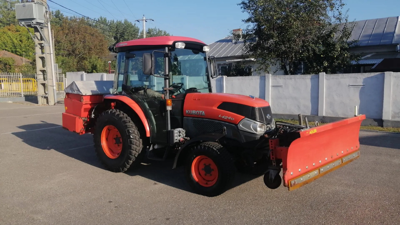 KUBOTA L4240 Narrow spaces tractor/vineyard/fruit tree/communal, TOP ! - Trattore: foto 1 KUBOTA L4240 Narrow spaces tractor/vineyard/fruit tree/communal, TOP ! - Trattore: foto 1
