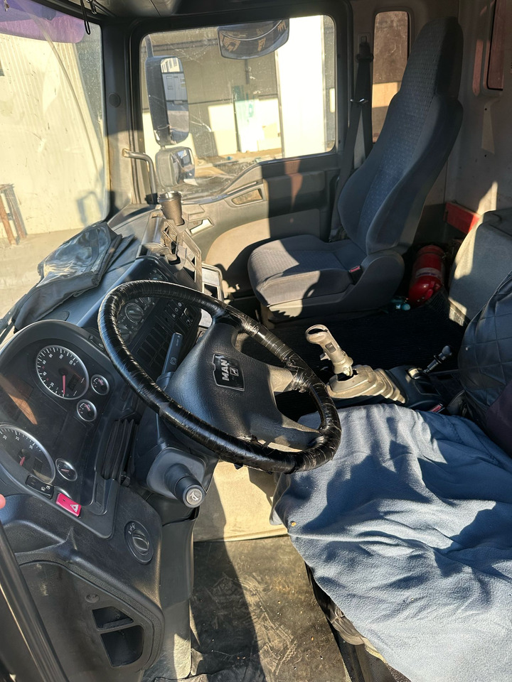 MAN TGA 35.430 Tipper - Autocarro ribaltabile: foto 2 MAN TGA 35.430 Tipper - Autocarro ribaltabile: foto 2