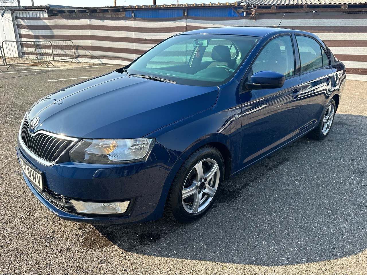 SKODA RAPID - Autovettura: foto 1 SKODA RAPID - Autovettura: foto 1