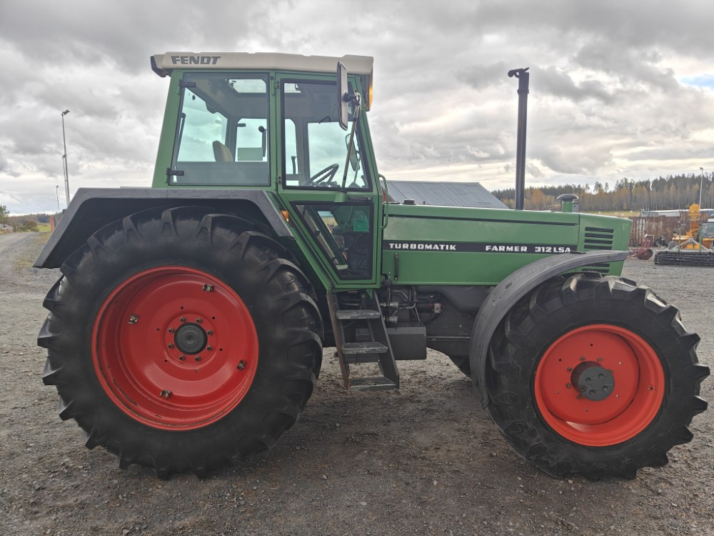 FENDT Farmer 312LSA Turbomatik - Trattore: foto 4 FENDT Farmer 312LSA Turbomatik - Trattore: foto 4