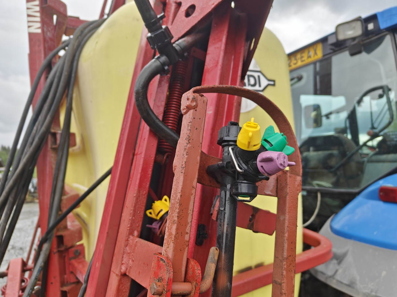 HARDI Hardi Master 1200L - 15-18m - Katsastettu - Kasvinsuojeluruisku - Polverizzatore: foto 4 HARDI Hardi Master 1200L - 15-18m - Katsastettu - Kasvinsuojeluruisku - Polverizzatore: foto 4