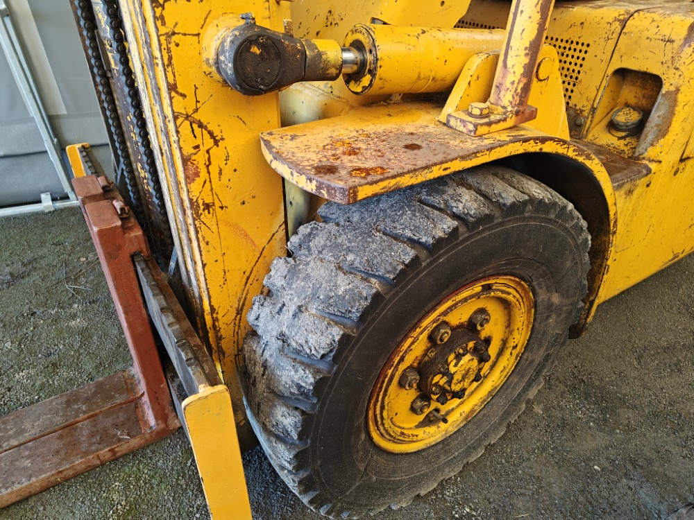 HYSTER Diesel trukki - Carrello elevatore diesel: foto 5 HYSTER Diesel trukki - Carrello elevatore diesel: foto 5