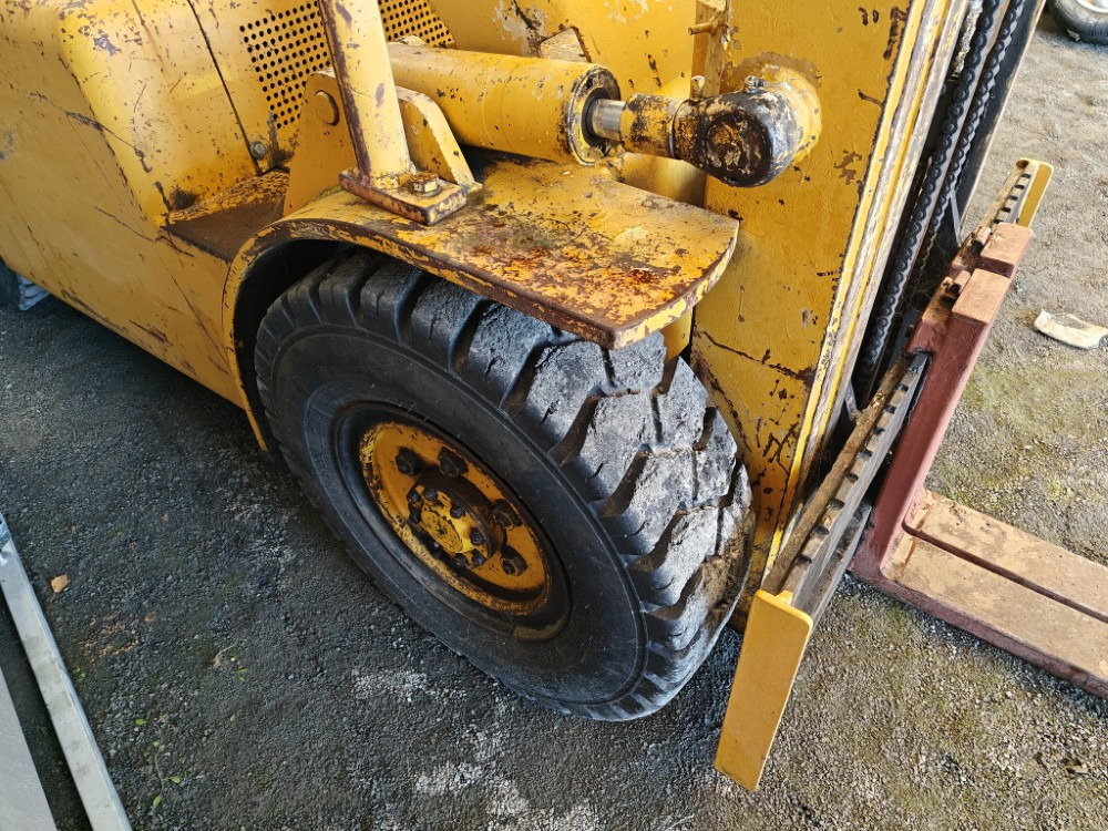 HYSTER Diesel trukki - Carrello elevatore diesel: foto 3 HYSTER Diesel trukki - Carrello elevatore diesel: foto 3