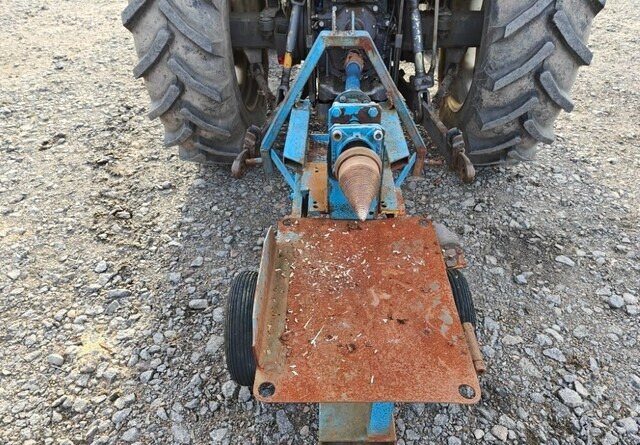 Halkaisukaira traktoriin - KATSO VIDEO - Spaccalegna: foto 2 Halkaisukaira traktoriin - KATSO VIDEO - Spaccalegna: foto 2