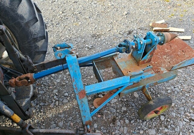 Halkaisukaira traktoriin - KATSO VIDEO - Spaccalegna: foto 4 Halkaisukaira traktoriin - KATSO VIDEO - Spaccalegna: foto 4