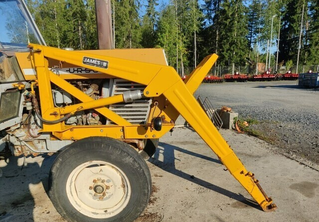 James 50 etukuormaaja - sorakauhalla - Caricatore frontale per trattori: foto 1 James 50 etukuormaaja - sorakauhalla - Caricatore frontale per trattori: foto 1