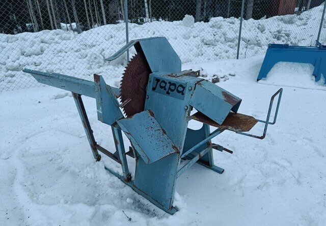 Japa Klapisirkeli halkaisuruuvilla - Spaccalegna: foto 1 Japa Klapisirkeli halkaisuruuvilla - Spaccalegna: foto 1