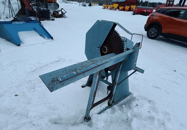 Japa Klapisirkeli halkaisuruuvilla - Spaccalegna: foto 3 Japa Klapisirkeli halkaisuruuvilla - Spaccalegna: foto 3