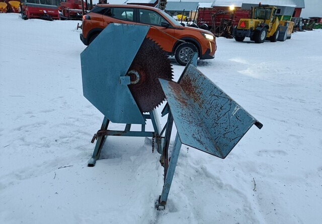 Japa Klapisirkeli halkaisuruuvilla - Spaccalegna: foto 4 Japa Klapisirkeli halkaisuruuvilla - Spaccalegna: foto 4