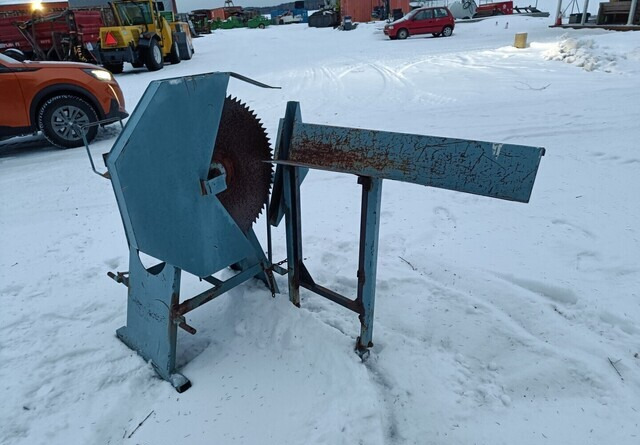 Japa Klapisirkeli halkaisuruuvilla - Spaccalegna: foto 5 Japa Klapisirkeli halkaisuruuvilla - Spaccalegna: foto 5