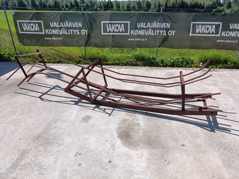 Paalirata John Deere 332 paalaimesta  - Pressa quadra: foto 1 Paalirata John Deere 332 paalaimesta  - Pressa quadra: foto 1