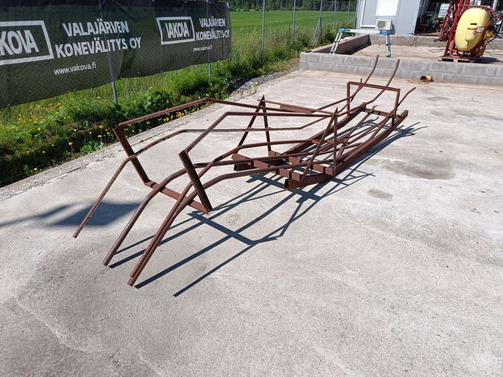 Paalirata John Deere 332 paalaimesta  - Pressa quadra: foto 2 Paalirata John Deere 332 paalaimesta  - Pressa quadra: foto 2