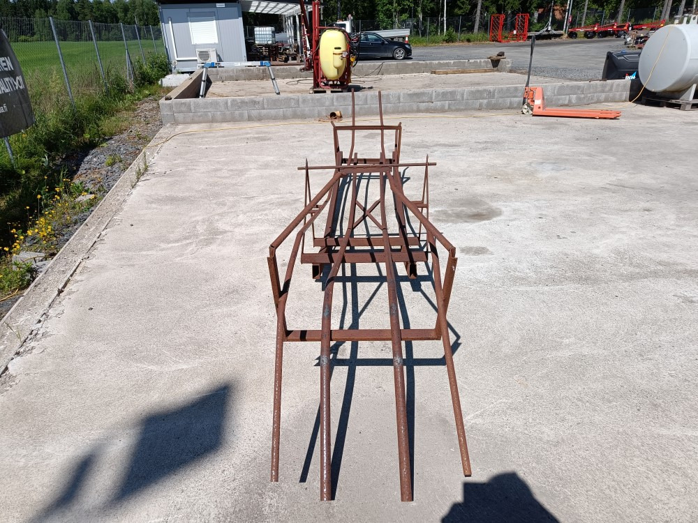 Paalirata John Deere 332 paalaimesta  - Pressa quadra: foto 3 Paalirata John Deere 332 paalaimesta  - Pressa quadra: foto 3