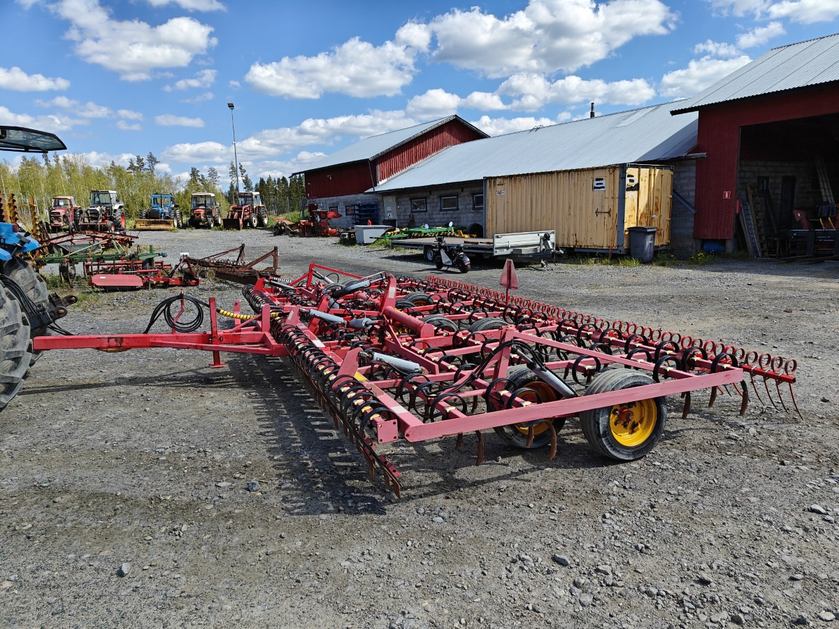 VÄDERSTAD NZE 700cm äes - VIDEO - Erpice: foto 4 VÄDERSTAD NZE 700cm äes - VIDEO - Erpice: foto 4