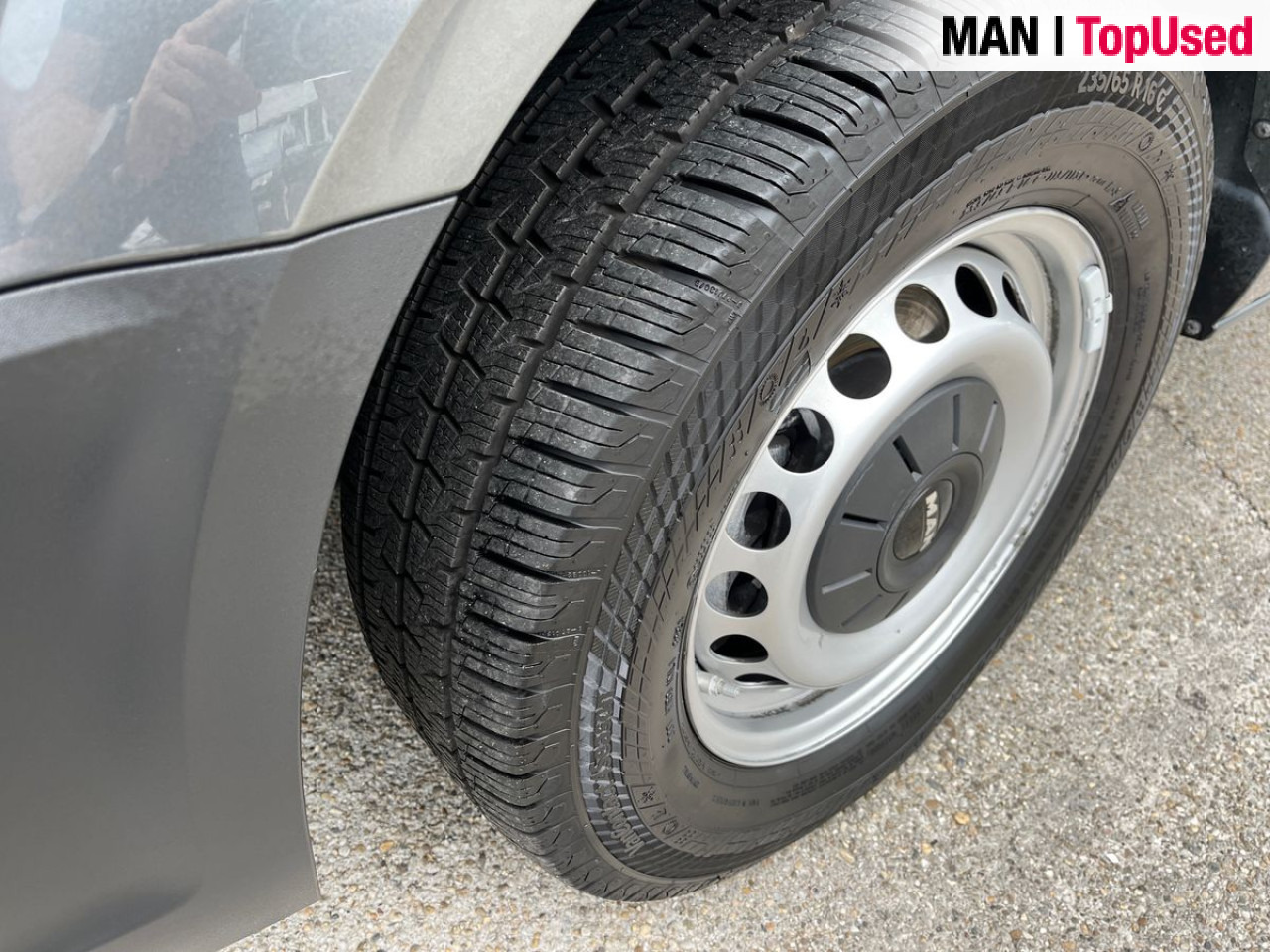 MAN TGE 3.140 4X2F SB, Automatic, Flat bed Klima ZV - Furgone con cassone fisso: foto 4 MAN TGE 3.140 4X2F SB, Automatic, Flat bed Klima ZV - Furgone con cassone fisso: foto 4