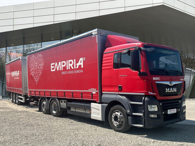 Camion centinato MAN TGX 26.470 6X2-4 BL tandem warranty until 10/2025: foto 9