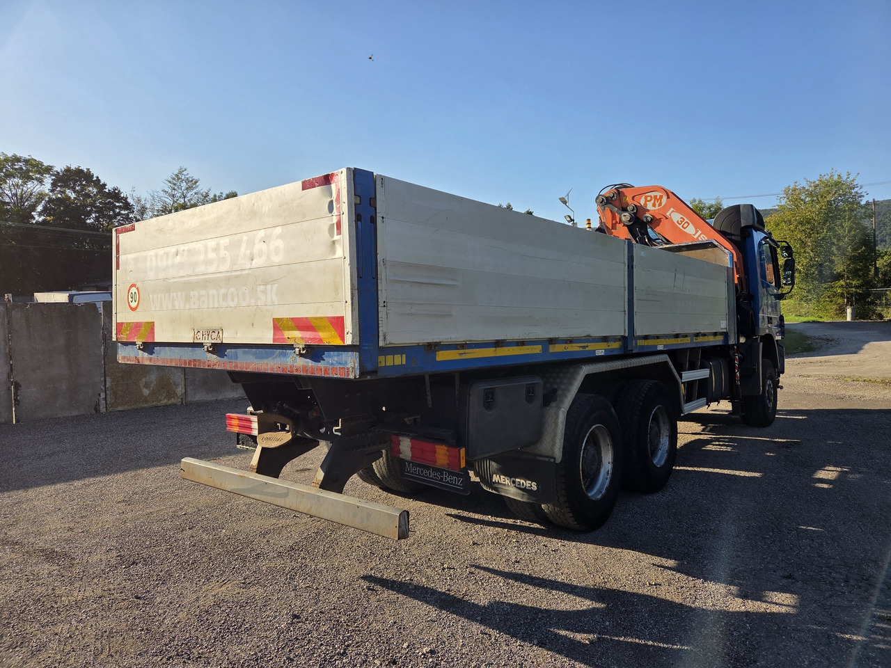 MERCEDES-BENZ ACTROS 3341 6x6 + CRANE PM 30 Radio Control - Autocarro con pianale/ Cassone fisso, Camion con gru: foto 4 MERCEDES-BENZ ACTROS 3341 6x6 + CRANE PM 30 Radio Control - Autocarro con pianale/ Cassone fisso, Camion con gru: foto 4