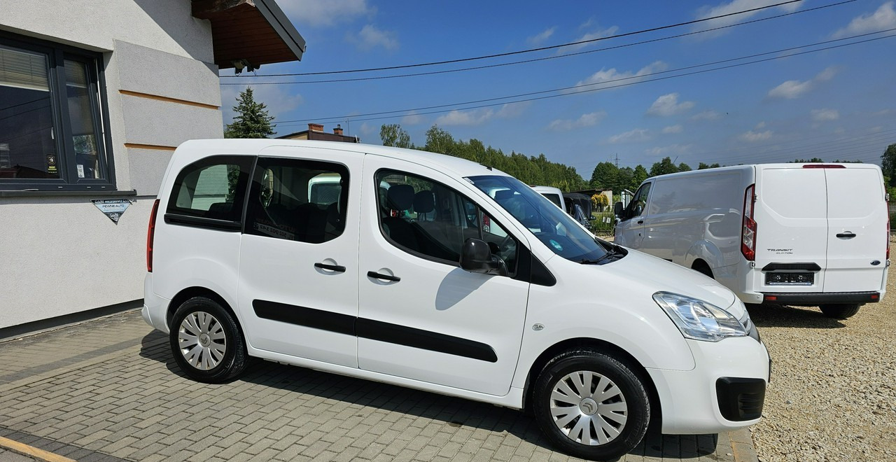 Citroen Berlingo II 5 -osobowy - Autovettura: foto 5 Citroen Berlingo II 5 -osobowy - Autovettura: foto 5