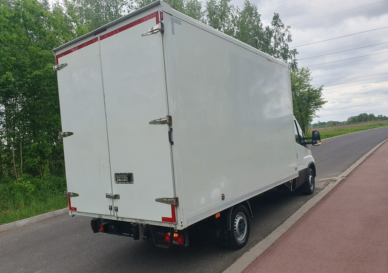 Iveco 35 Daily 35S14 - Furgone box: foto 4 Iveco 35 Daily 35S14 - Furgone box: foto 4