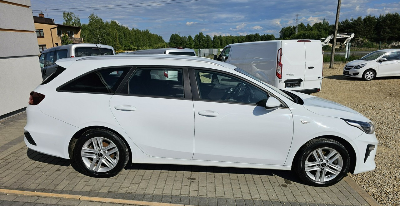 Kia Cee'd III gwarancja*serwis* zadbany - Autovettura: foto 5 Kia Cee'd III gwarancja*serwis* zadbany - Autovettura: foto 5