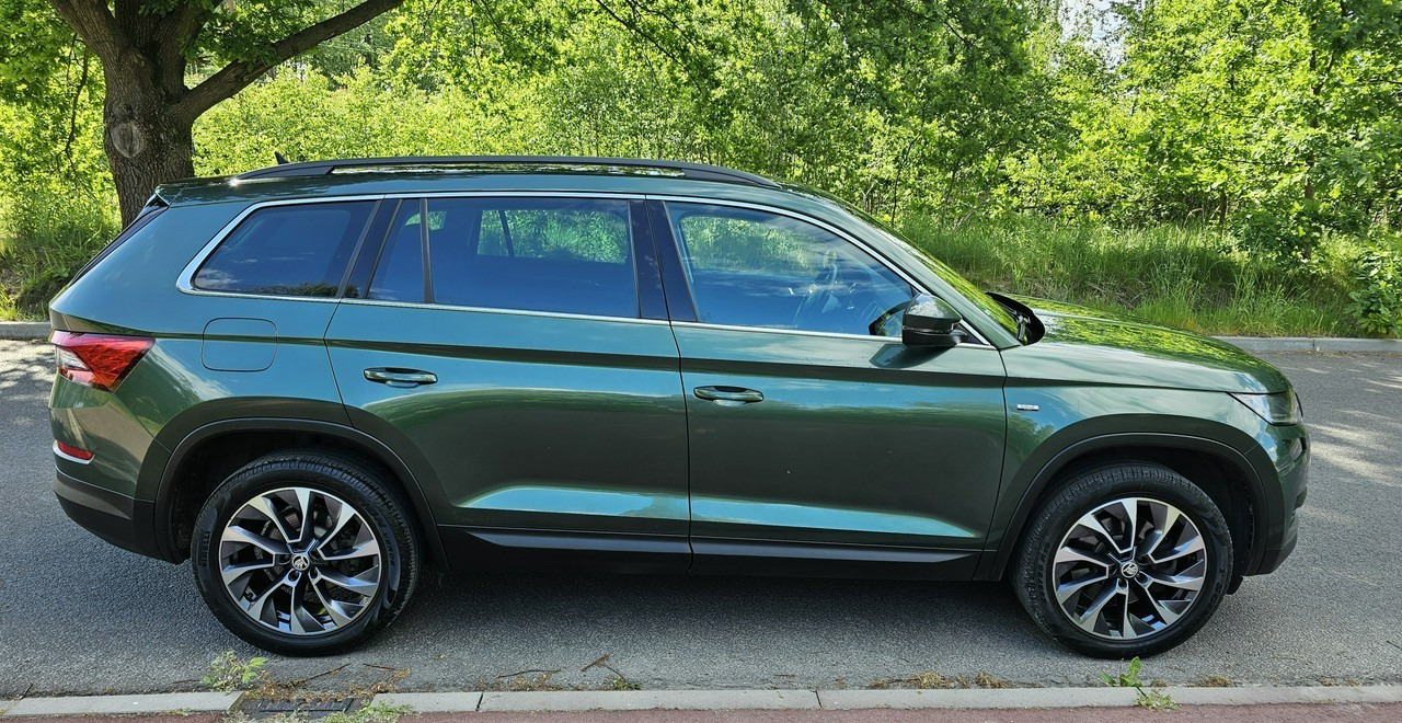 Skoda Kodiaq Skoda Kodiaq Skoda Kodiaq 2.0 tsi 4x4 Wersja Drive na 125 lecie - SUV/ Fuoristrada: foto 3 Skoda Kodiaq Skoda Kodiaq Skoda Kodiaq 2.0 tsi 4x4 Wersja Drive na 125 lecie - SUV/ Fuoristrada: foto 3