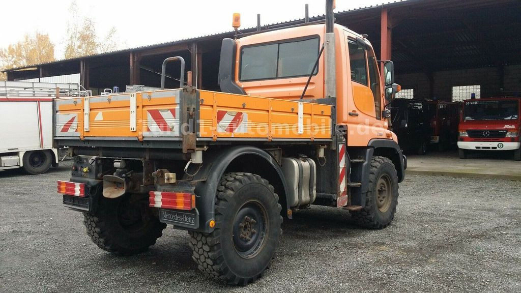 Mercedes-Benz Unimog U 300 Kipper Zugmaschine Kommunalhydraulik U 500 400 U 300 Kipper Zugmaschine Kommunalhydraulik U 500 400 - Veicolo speciale/ Comunale: foto 4 Mercedes-Benz Unimog U 300 Kipper Zugmaschine Kommunalhydraulik U 500 400 U 300 Kipper Zugmaschine Kommunalhydraulik U 500 400 - Veicolo speciale/ Comunale: foto 4