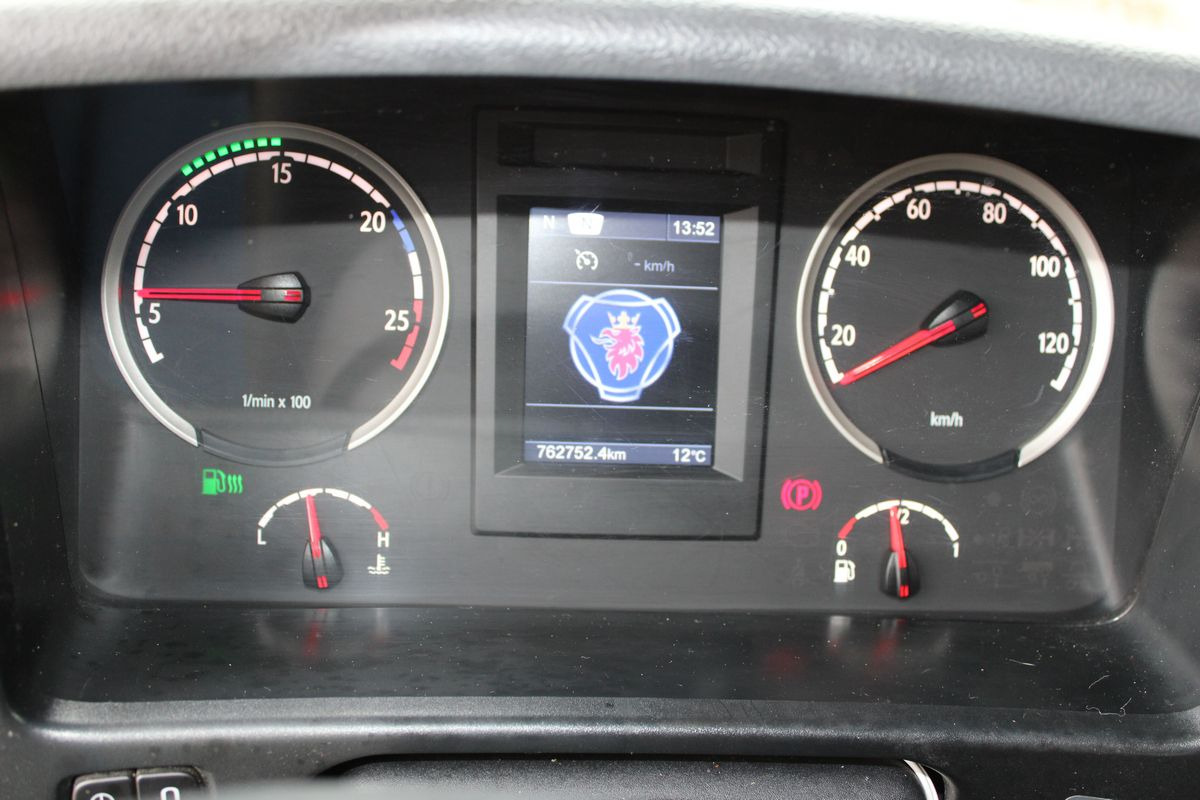 Scania P230 - Autocarro furgonato: foto 5 Scania P230 - Autocarro furgonato: foto 5