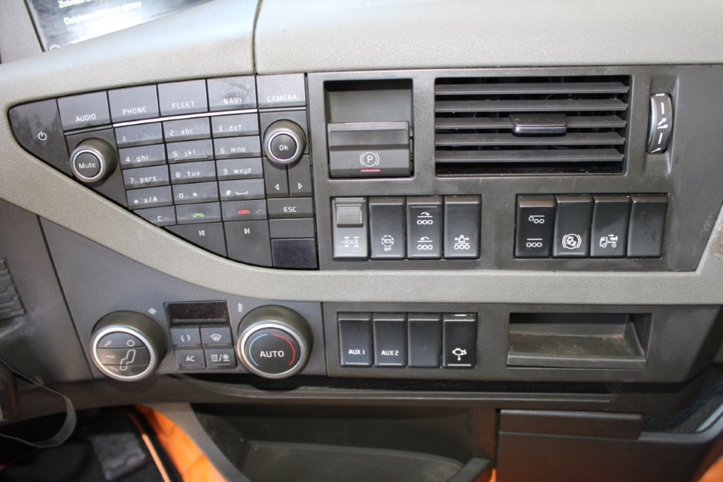 Trattore stradale Volvo FH16 750 EURO 6, RETARDER, HYDRAULIKA: foto 9 Trattore stradale Volvo FH16 750 EURO 6, RETARDER, HYDRAULIKA: foto 9