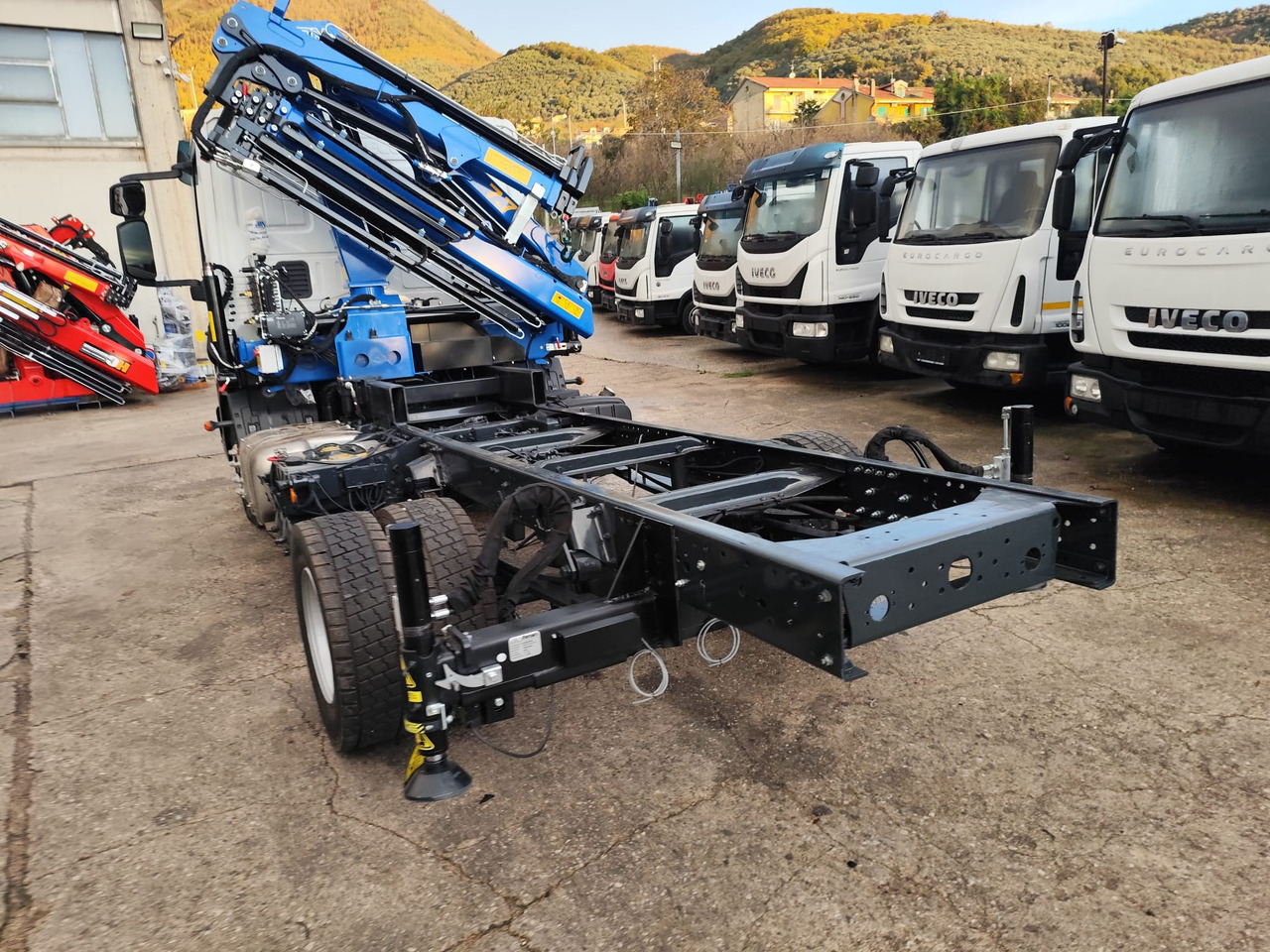 Camion con gru, Autocarro ribaltabile IVECO EUROCARGO 120-210: foto 21 Camion con gru, Autocarro ribaltabile IVECO EUROCARGO 120-210: foto 21