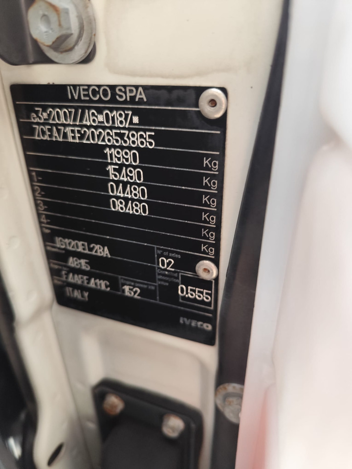 IVECO EUROCARGO 120-210 - Camion con gru, Autocarro ribaltabile: foto 2 IVECO EUROCARGO 120-210 - Camion con gru, Autocarro ribaltabile: foto 2