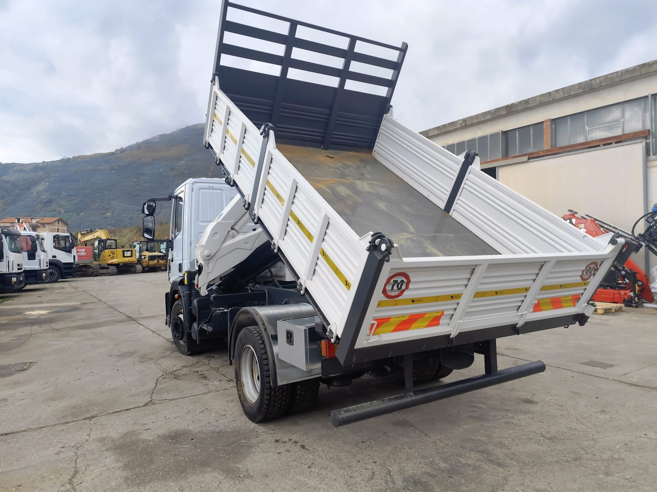 Leasing di IVECO EUROCARGO 120E28P IVECO EUROCARGO 120E28P: foto 39