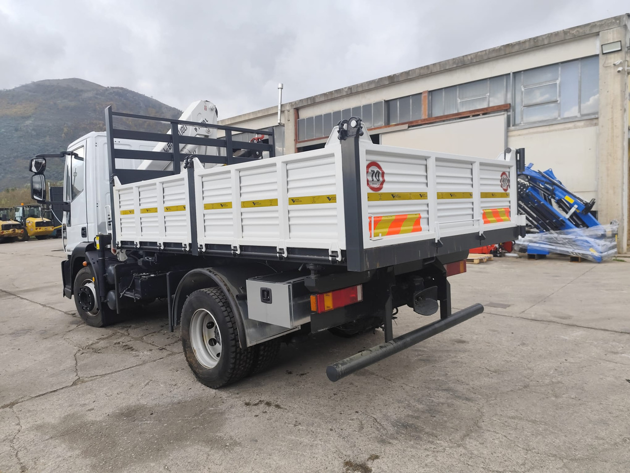 Leasing di IVECO EUROCARGO 120E28P IVECO EUROCARGO 120E28P: foto 9