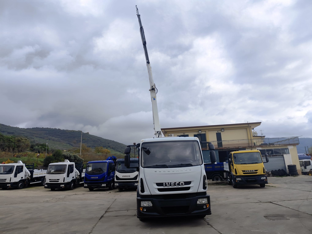 Leasing di IVECO EUROCARGO 120E28P IVECO EUROCARGO 120E28P: foto 6
