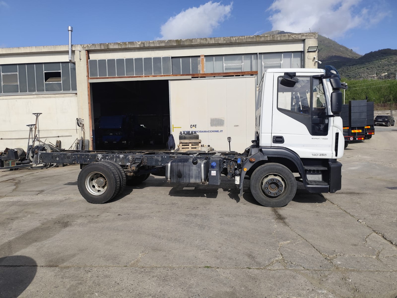 IVECO EUROCARGO 140-250 - Autocarro telaio: foto 4 IVECO EUROCARGO 140-250 - Autocarro telaio: foto 4