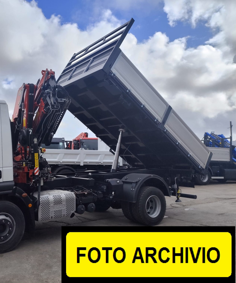 IVECO EUROCARGO 160-250 - Camion con gru: foto 4 IVECO EUROCARGO 160-250 - Camion con gru: foto 4