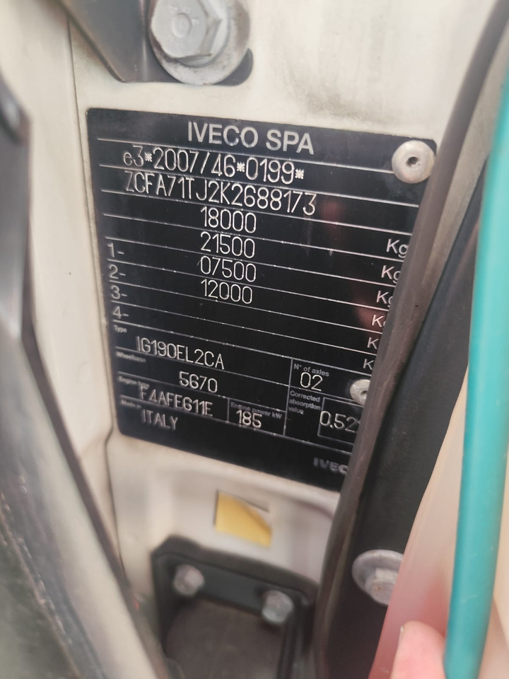 IVECO EUROCARGO 180-250 - Camion con gru, Camion con gru: foto 2 IVECO EUROCARGO 180-250 - Camion con gru, Camion con gru: foto 2