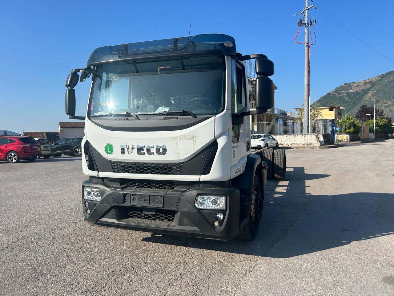 IVECO EUROCARGO 180-320 - Autocarro telaio: foto 1 IVECO EUROCARGO 180-320 - Autocarro telaio: foto 1