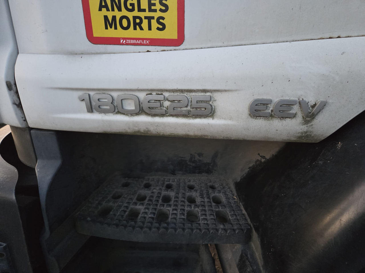 IVECO EUROCARGO 180E25 - Camion con gru, Camion con gru: foto 5 IVECO EUROCARGO 180E25 - Camion con gru, Camion con gru: foto 5