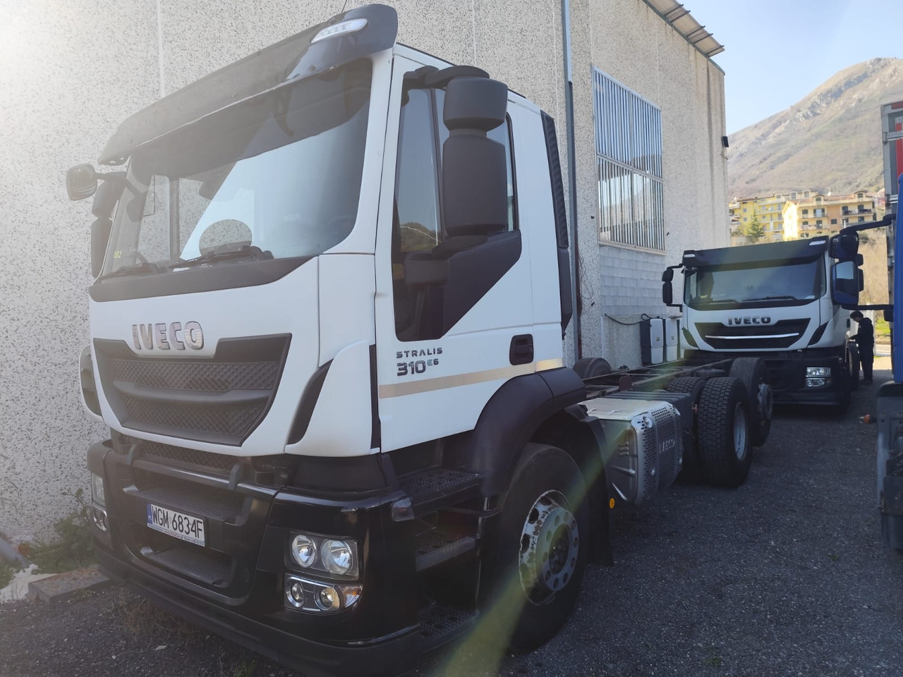 IVECO STRALIS AD 260S31 XP - Autocarro telaio: foto 4 IVECO STRALIS AD 260S31 XP - Autocarro telaio: foto 4